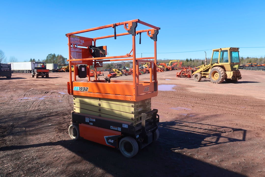 Electric scissor lift for indoor construction and maintenance.